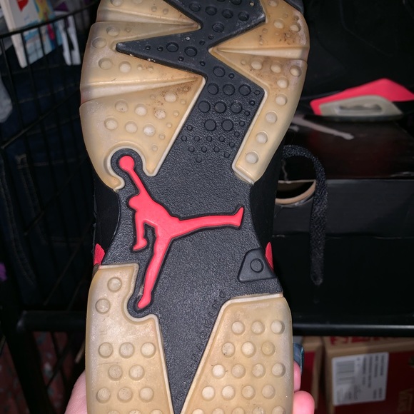 Jordan 6s Infrared Black - Picture 2 of 3